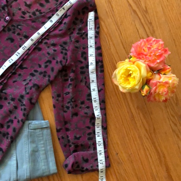 🌺 UO Pins & Needles; Grape/Gray Blouse Sz. XS/S!! - Picture 7 of 8